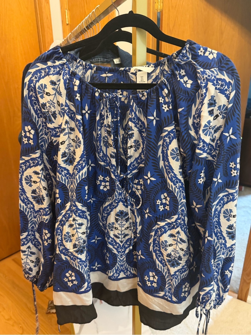 H&M Blue and White Floral Boho Tunic